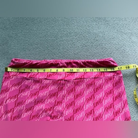 LuLaRoe Love Leggings Tall & Curvy pink Valentines themed - Picture 6 of 6
